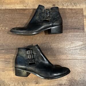 Frye Ray Belted Ankle Booties Black Triple Buckle Side Zip Block Heel 10M READ